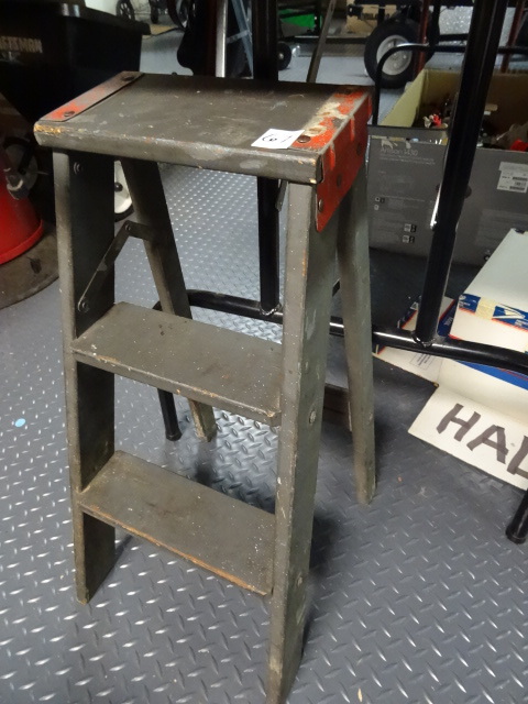 lot 67 image: Vintage Step Stool
