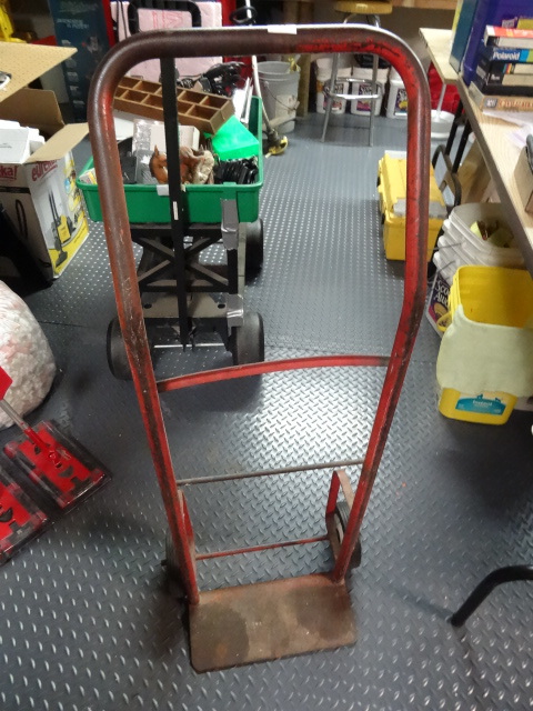 lot 76 image: 2 Wheel Dolly