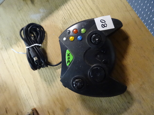 lot 80 image: Trick Video Game Controler