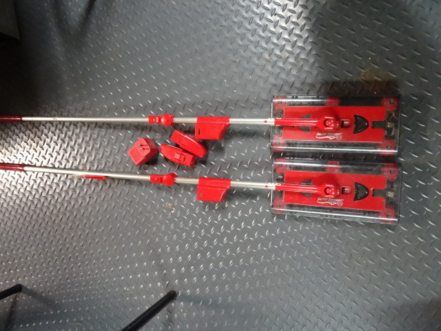 lot 116 image: Swivel Sweepers with charger and 2 batteries (As seen on TV)