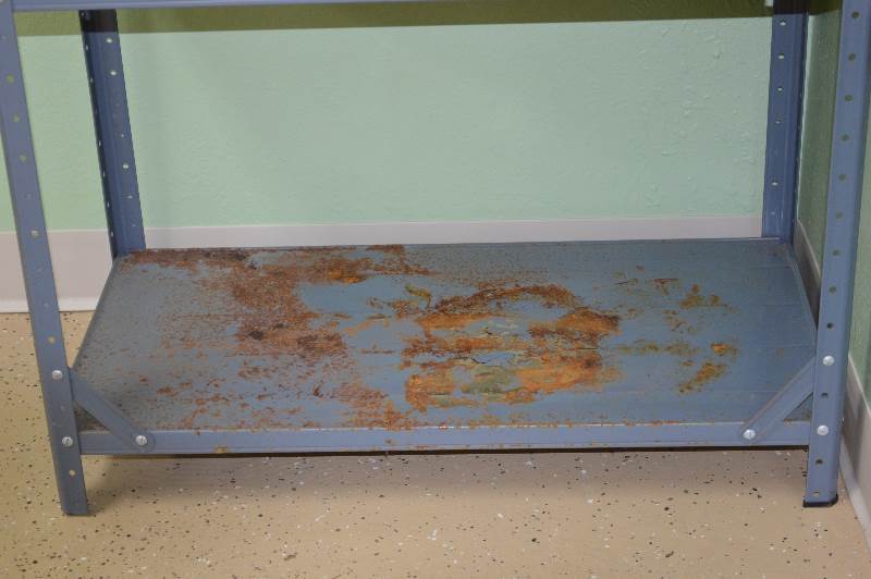 lot 9 image: Metal storage shelf.
