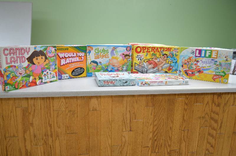 lot 16 image: Childrens board games
