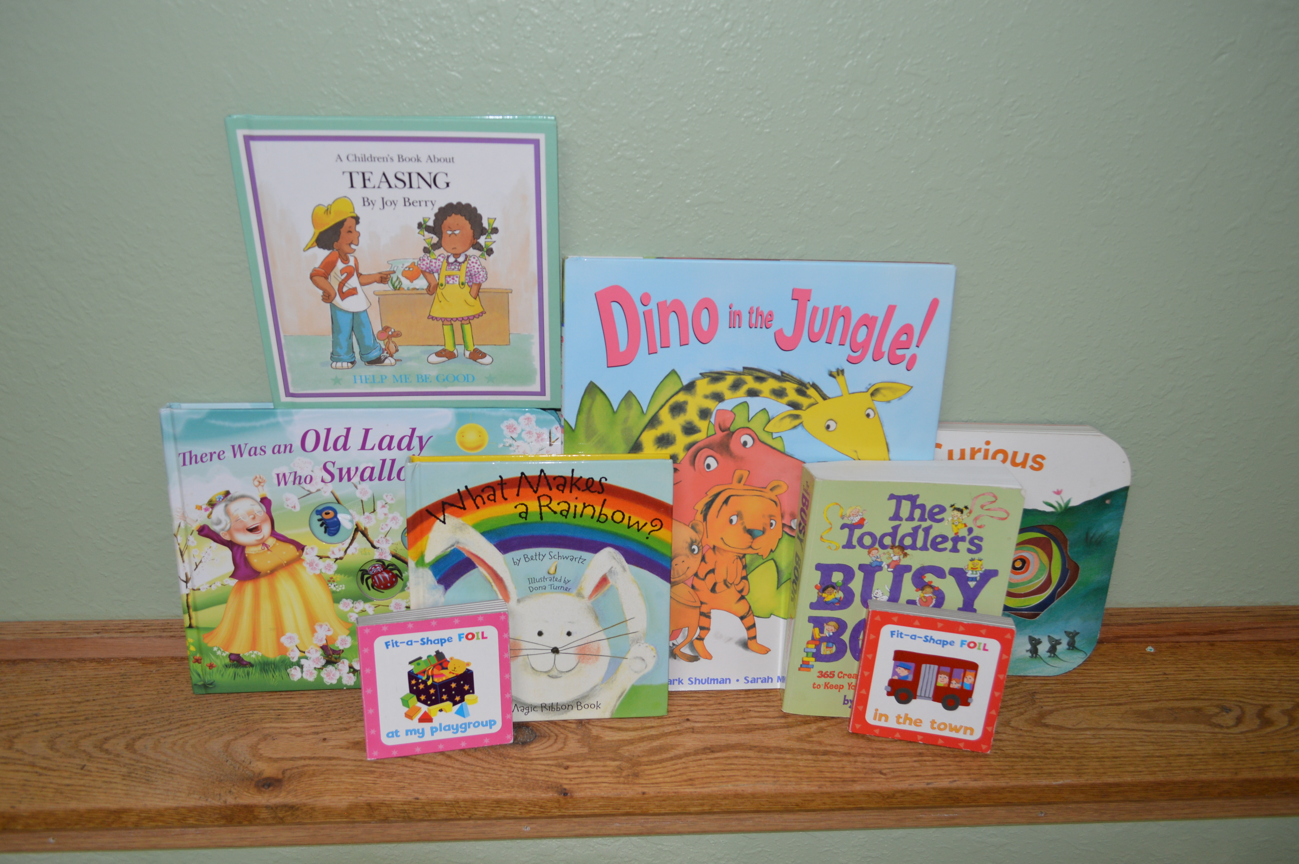 lot 61 image: 8-Toddler books assorted
