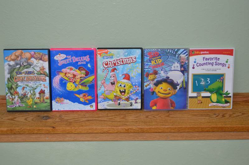 lot 72 image: Kids movies assorted