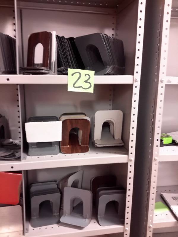 lot 23 image: large lot of Metal Bookends, Shelf not included