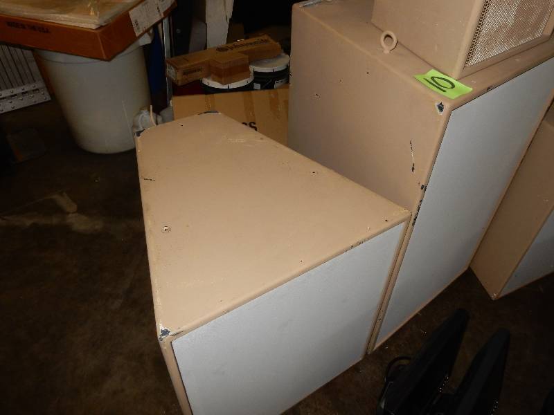 lot 10 image: Renkus Heinz, Altec Speakers