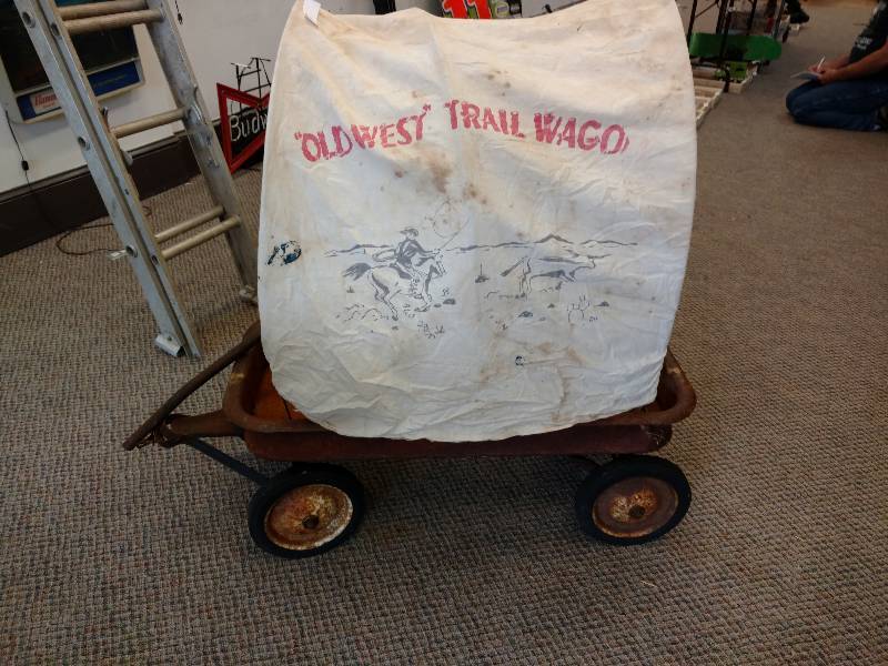 lot 1 image: Vintage Covered Wagon