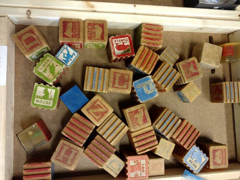 lot 44 image: Vintage Wood Blocks