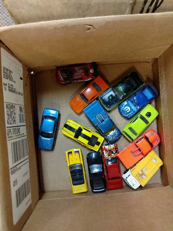 lot 48 image: Vintage Hot Wheels and Matchbox Cars