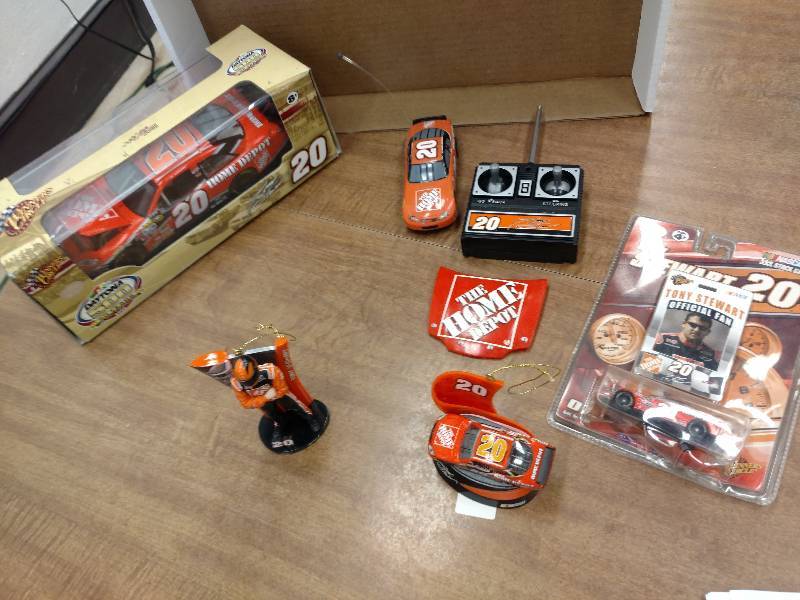lot 59 image: Tony Stewart Nascar Lot