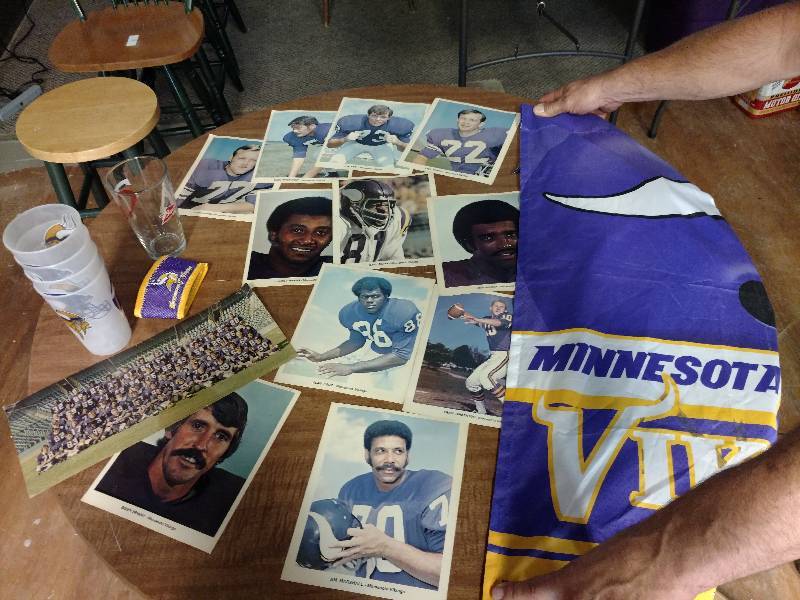 lot 62 image: Vintage Minnesota Vikings Lot