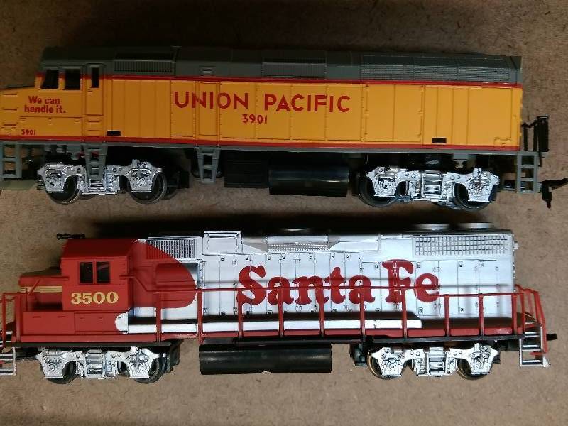 lot 90 image: Train Lot
