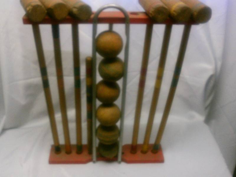 lot 7 image: Vintage Wooden Croquet set