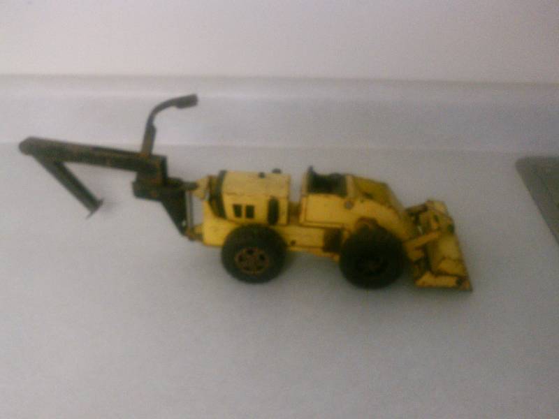 lot 24 image: Tonka backhoe with front loader