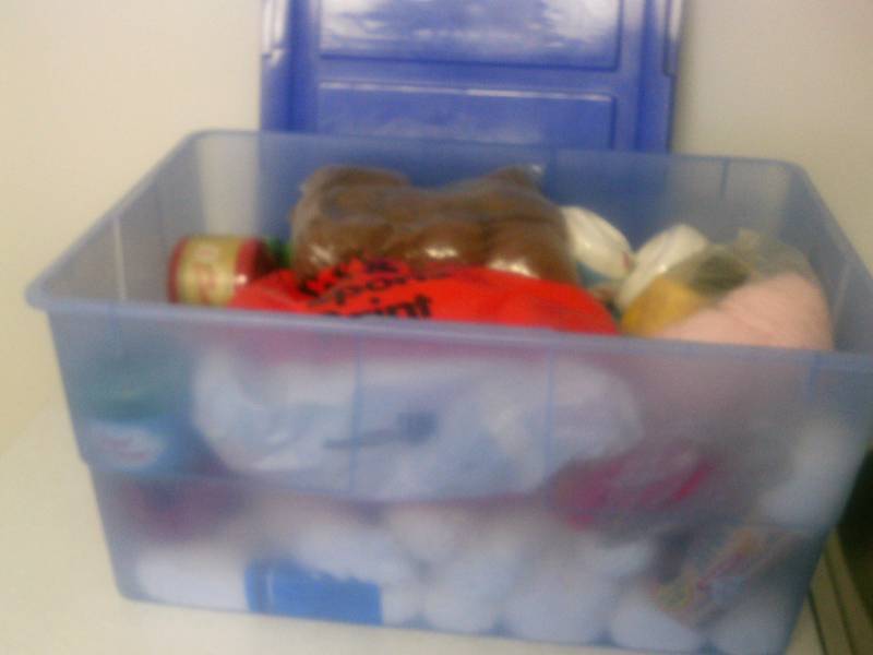 lot 27 image: Craft yarn and string