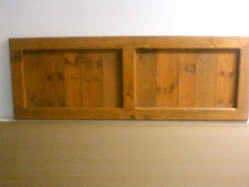 lot 118 image: Pine Wood Piece