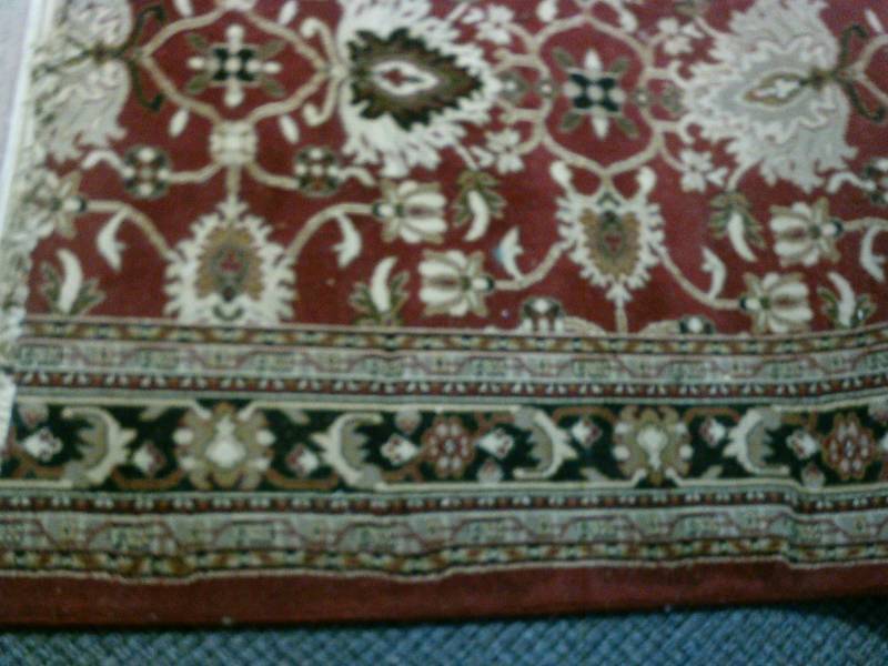 lot 124 image: Area Rug, measures 7.8 X 11.2