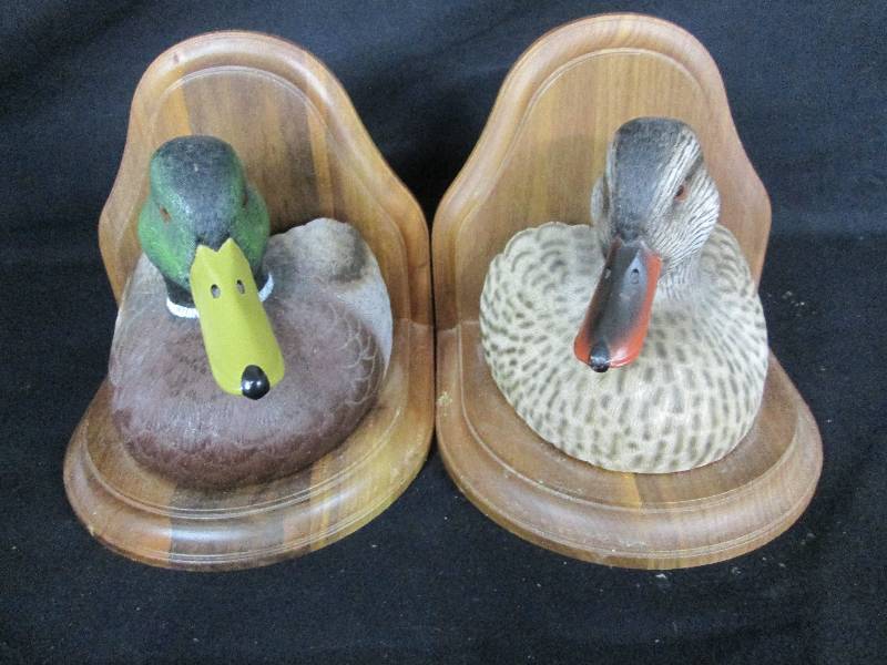lot 38 image: Mallard & Hen Duck Bookends