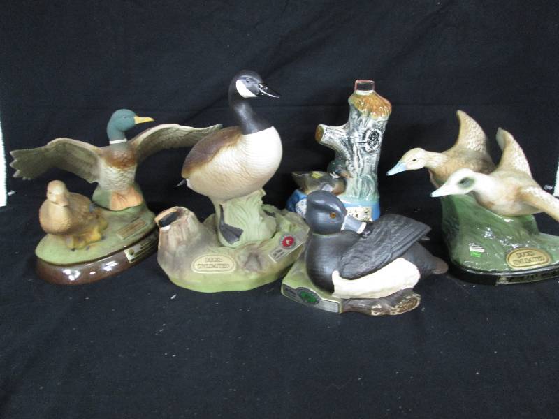 lot 66 image: Ducks Unlimited Decanters