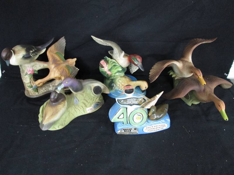 lot 67 image: Ducks Unlimited Decanters
