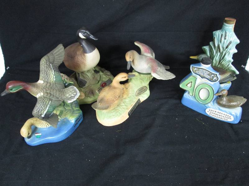 lot 68 image: Ducks Unlimited Decanters