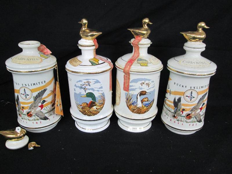 lot 72 image: Ducks Unlimited Decanters