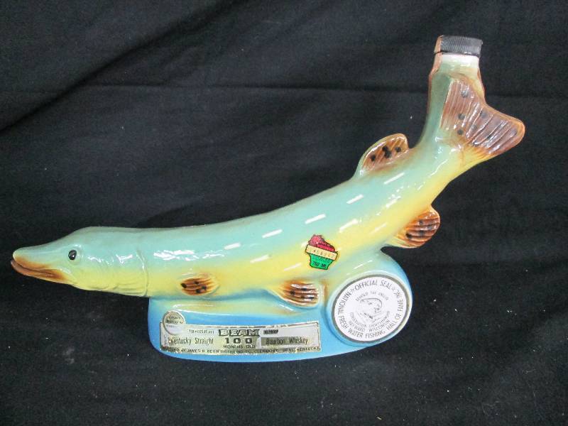 lot 74 image: Beam Muskie Decanter