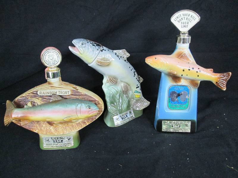 lot 79 image: Beam Trout Decanter