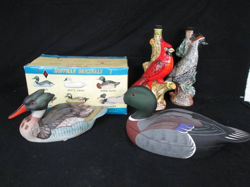 lot 90 image: Garnier, Hoffman & Daviess Country decanters.
