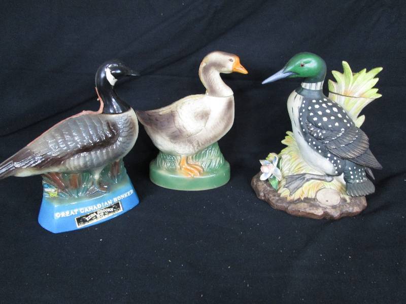 lot 92 image: Ezra Brooks Loon & Goose  Decanters
