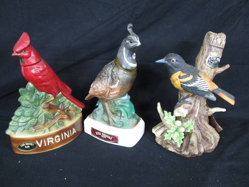 lot 93 image: Ezra Brooks Bird Decanters