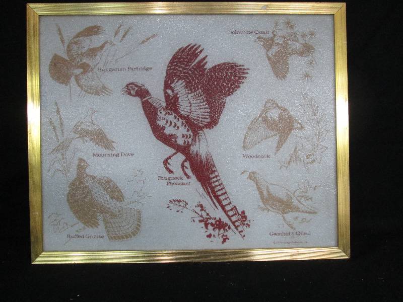 lot 134 image: Vintage Glass Camper Sink Cover Cutting Board