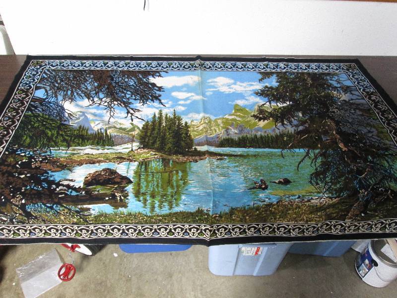 lot 150 image: Scenic Lake Tapestry