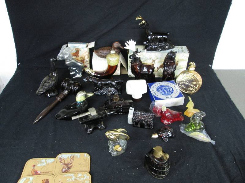 lot 152 image: Avon Collectors Bottles