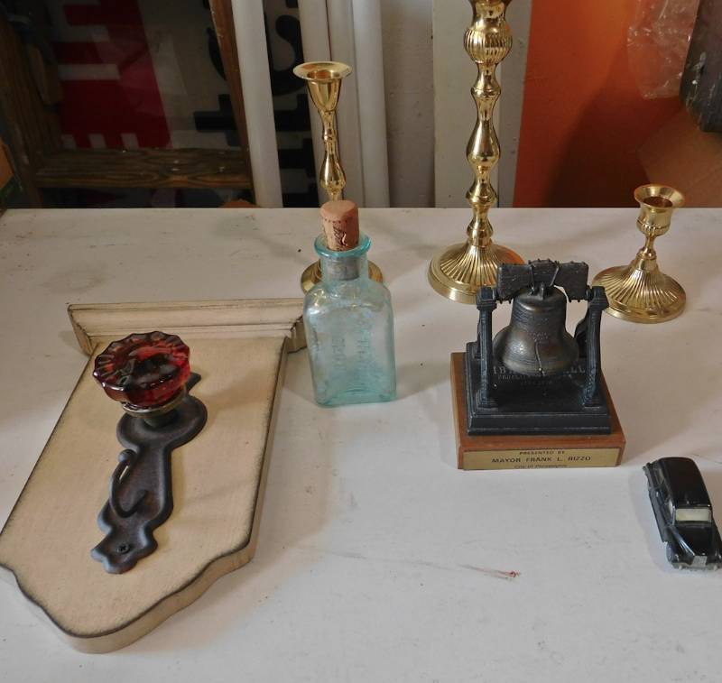 several collectible dcor items
