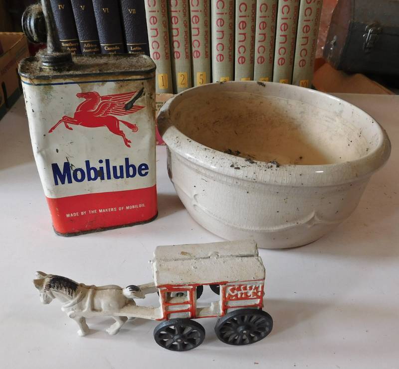 milk wagon, Mobil oil and planter
