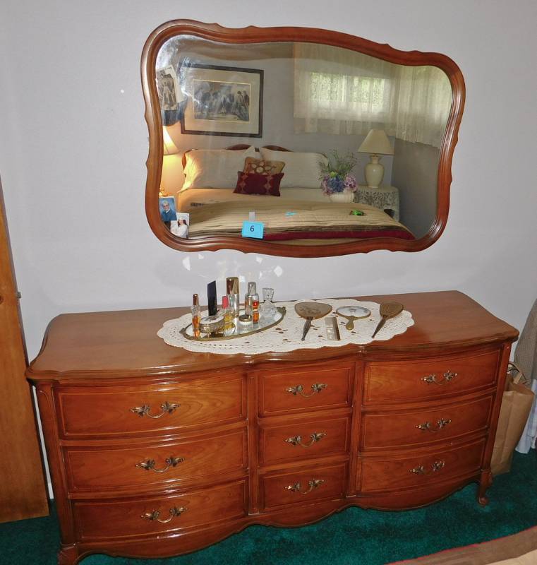 vintage 9 drawer dresser matching mirror