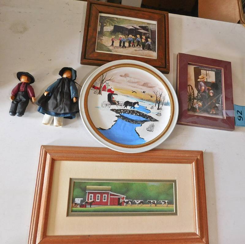 Amish dcor collectible items