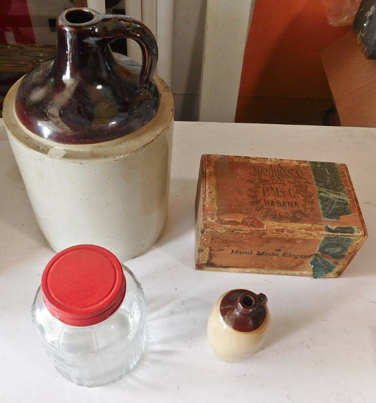 vintage collectible items