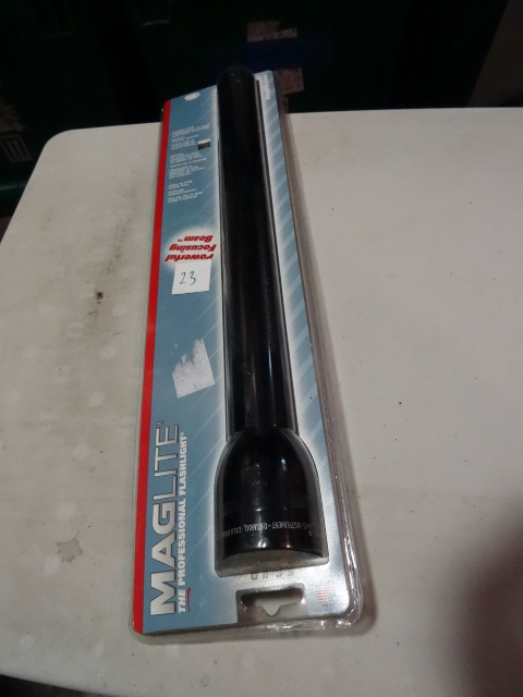 NEW Mag Lite D Cell Aluminum Flashlight 5 Cell
