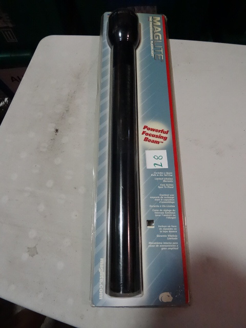 NEW Mag Lite D Cell Aluminum Flashlight 5 Cell