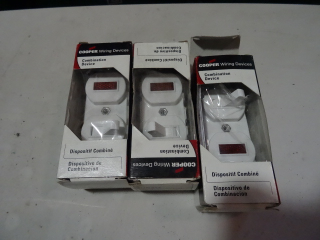 NEW Qty 4 Cooper Combination Device Light Switch with Pilot Light