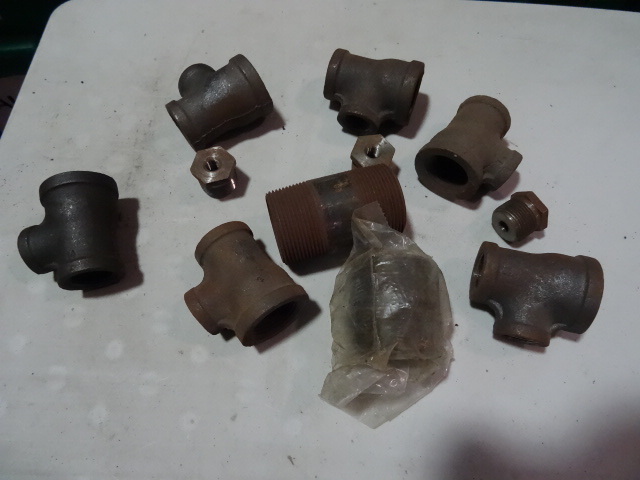 NEW Bag Steel Pipe Fittings