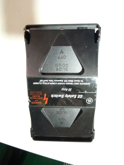 NEW GE 30 Amp Safety Switch TPF230