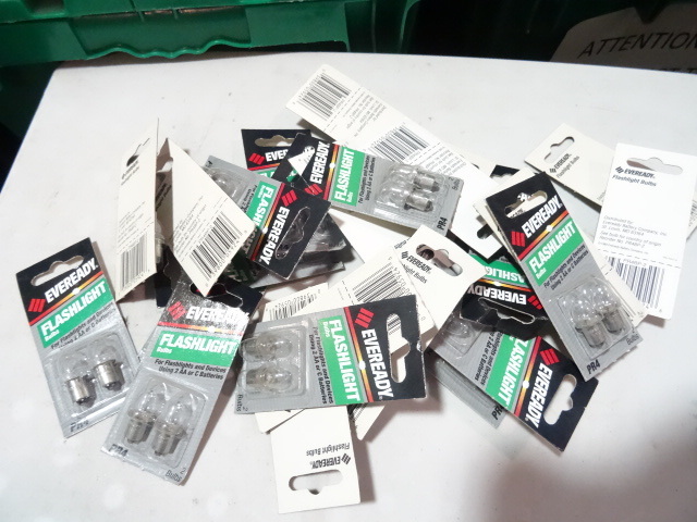 NEW Large Lot PR4 Flashlight Bulbs