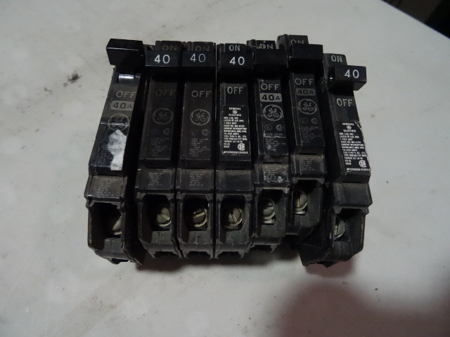 NEW Qty 7 GE Circuit Breakers 40 Amp