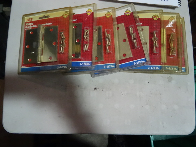 NEW Lot of Brass Hinges 3.5 in Qty 7