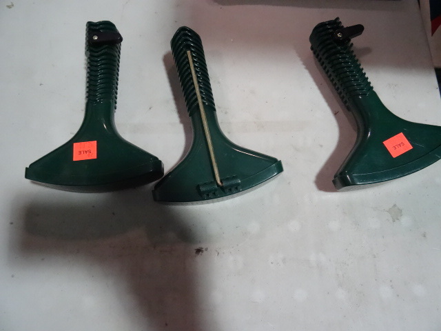 NEW Qty 3 Garden Sprayers