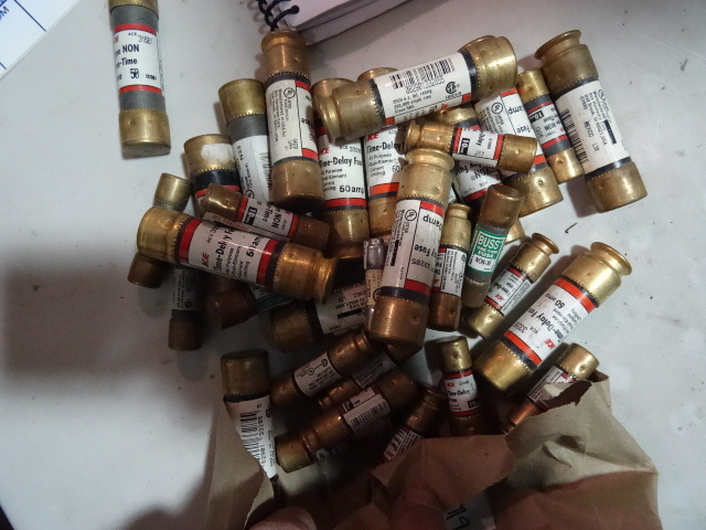 NEW Large Lot Buss Fuses