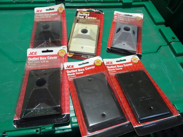 NEW Lot All Weather Outlet Box Covers